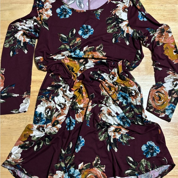 👗 Dress 👗 - Picture 6 of 6